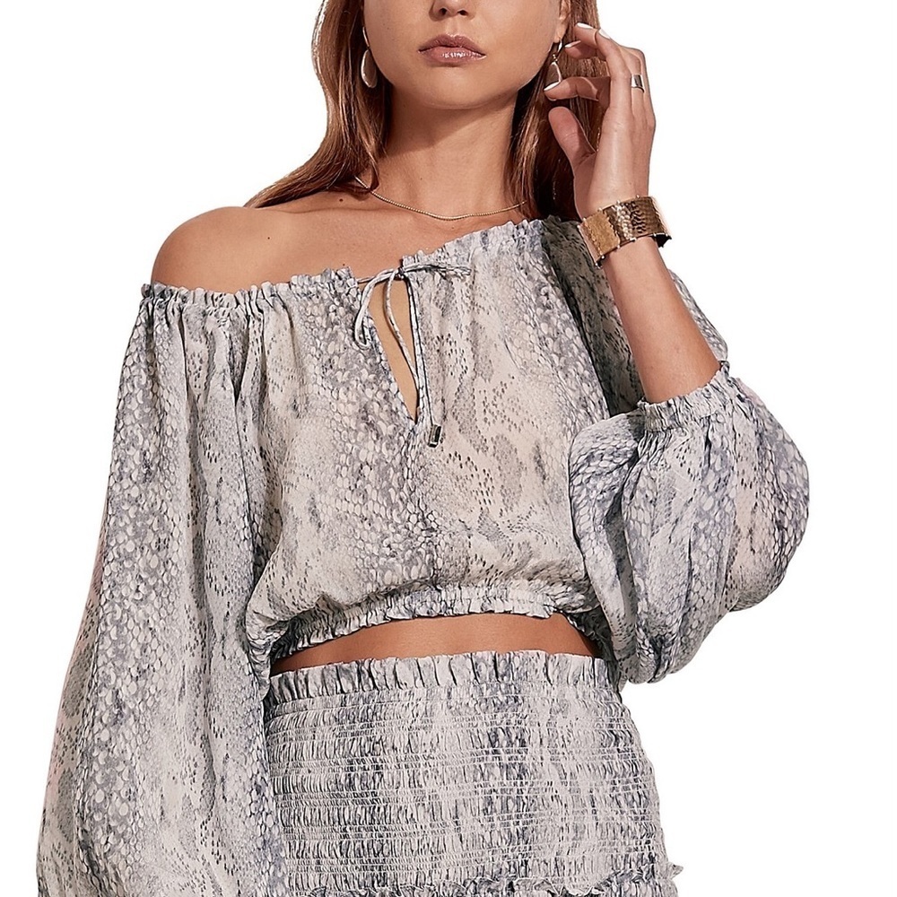 Steele Set Nile Blouse & Skirt Grey